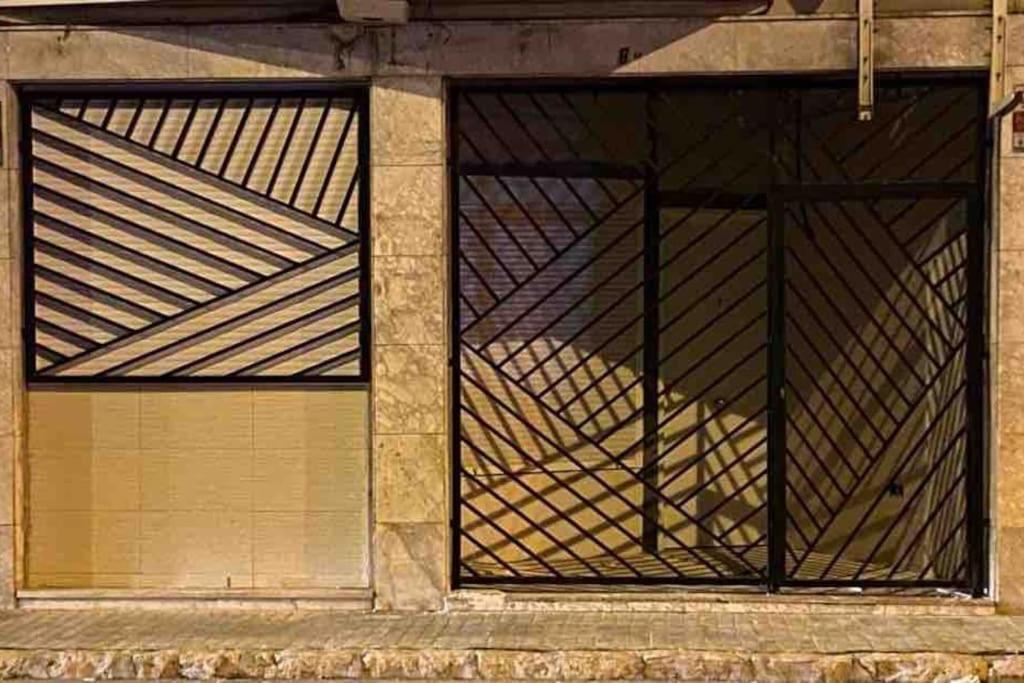 Planta Baja Moderna Y Nueva A Estrenar En El Centro Ciudad 2 Habitaciones Y 2 Banos Elche Exteriör bild