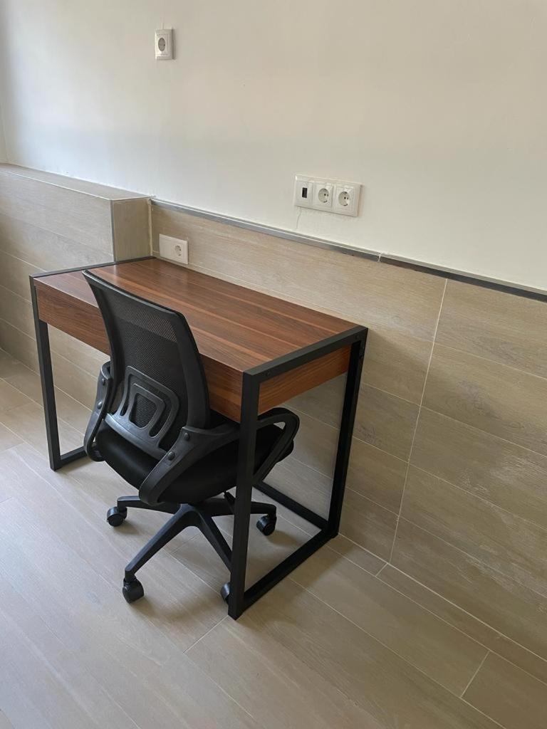 Planta Baja Moderna Y Nueva A Estrenar En El Centro Ciudad 2 Habitaciones Y 2 Banos Elche Exteriör bild