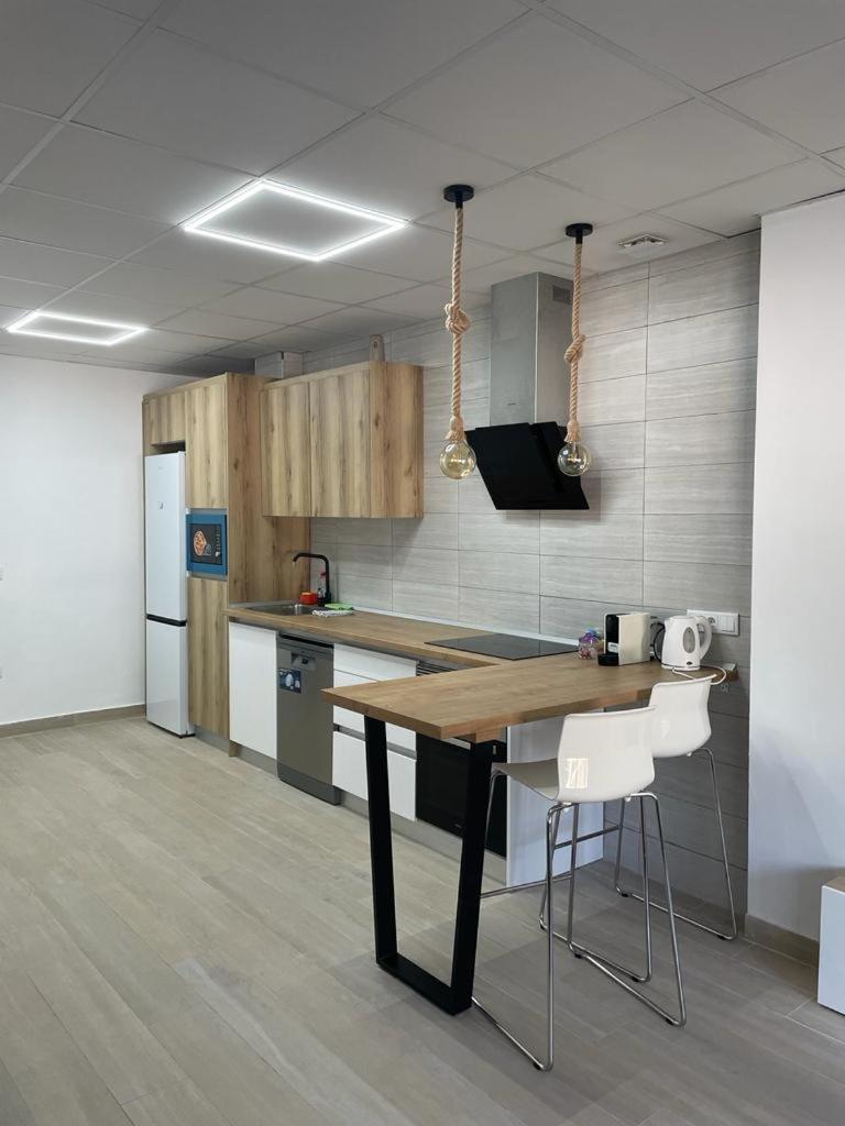 Planta Baja Moderna Y Nueva A Estrenar En El Centro Ciudad 2 Habitaciones Y 2 Banos Elche Exteriör bild